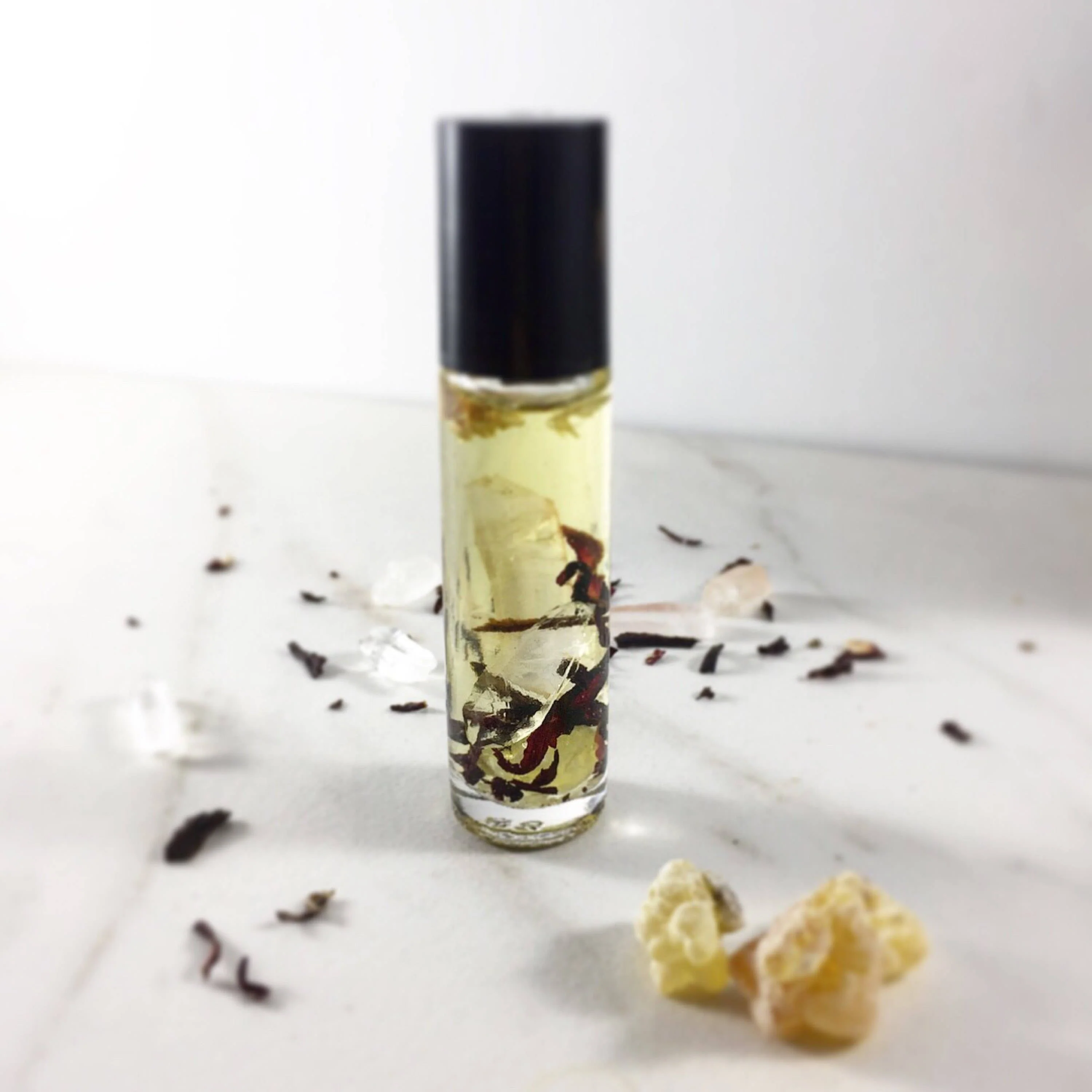 Essential Oil Blend with Crystals Frankincense and Palo Santo / Spirit Oil / Magic Oil Blend / Organic Meditation Blend / Spiritual Oil - Image 3
