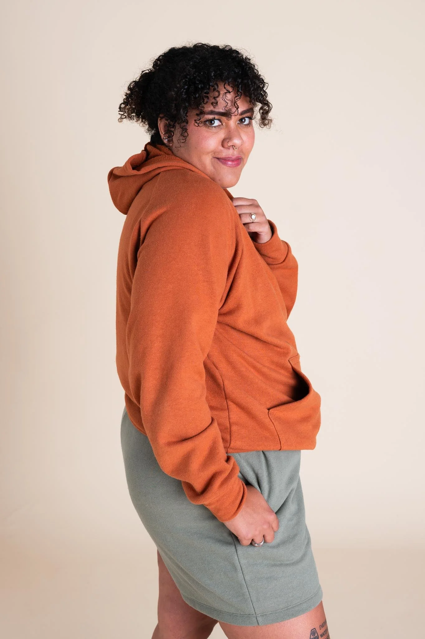 EveryBODY Hoodie in Rust - Image 4