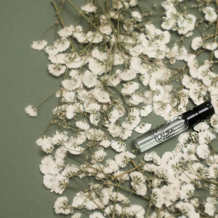 Flaura Eau De Parfum Sample Vial - Image 6