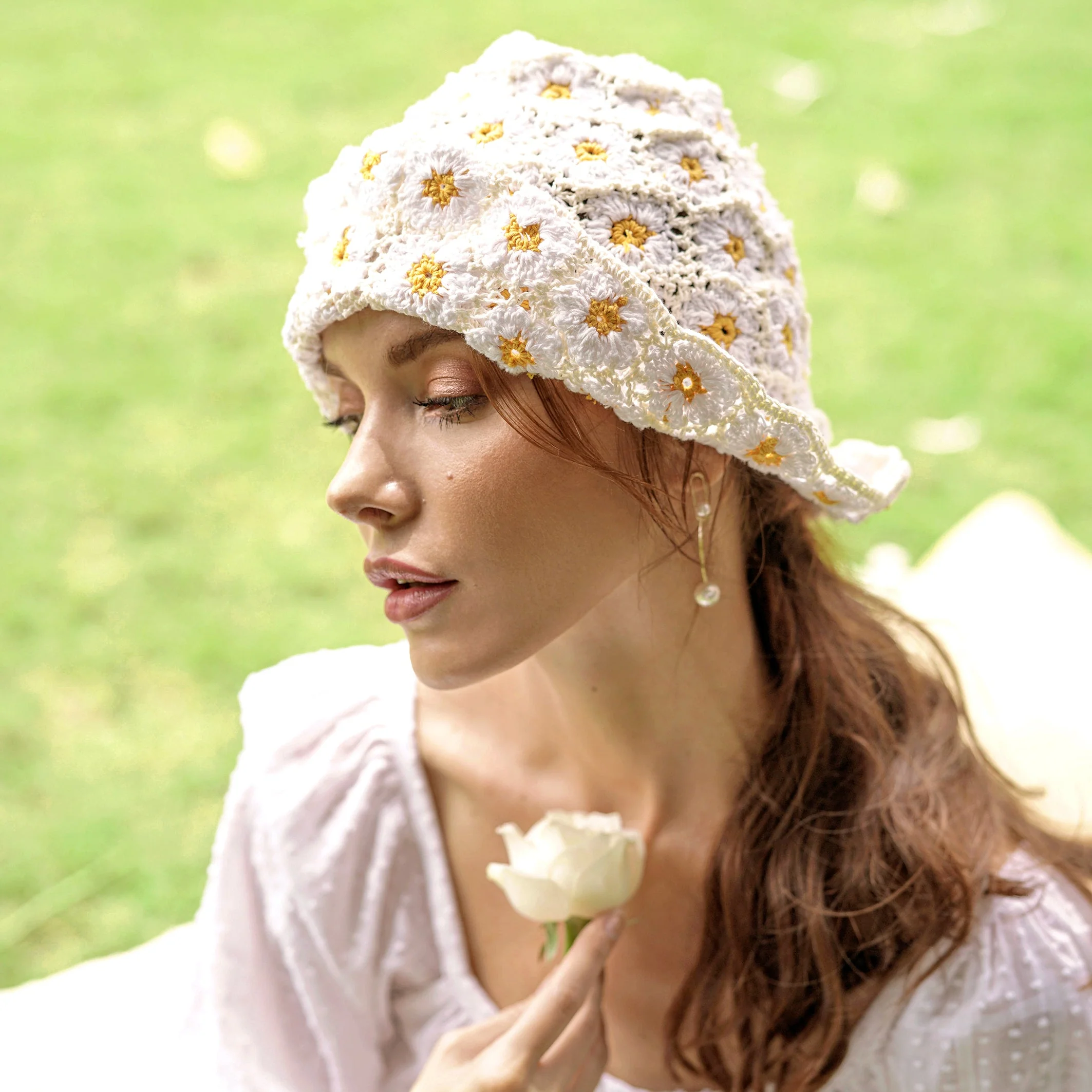 FLORA Crochet Hat In Off White - Image 3