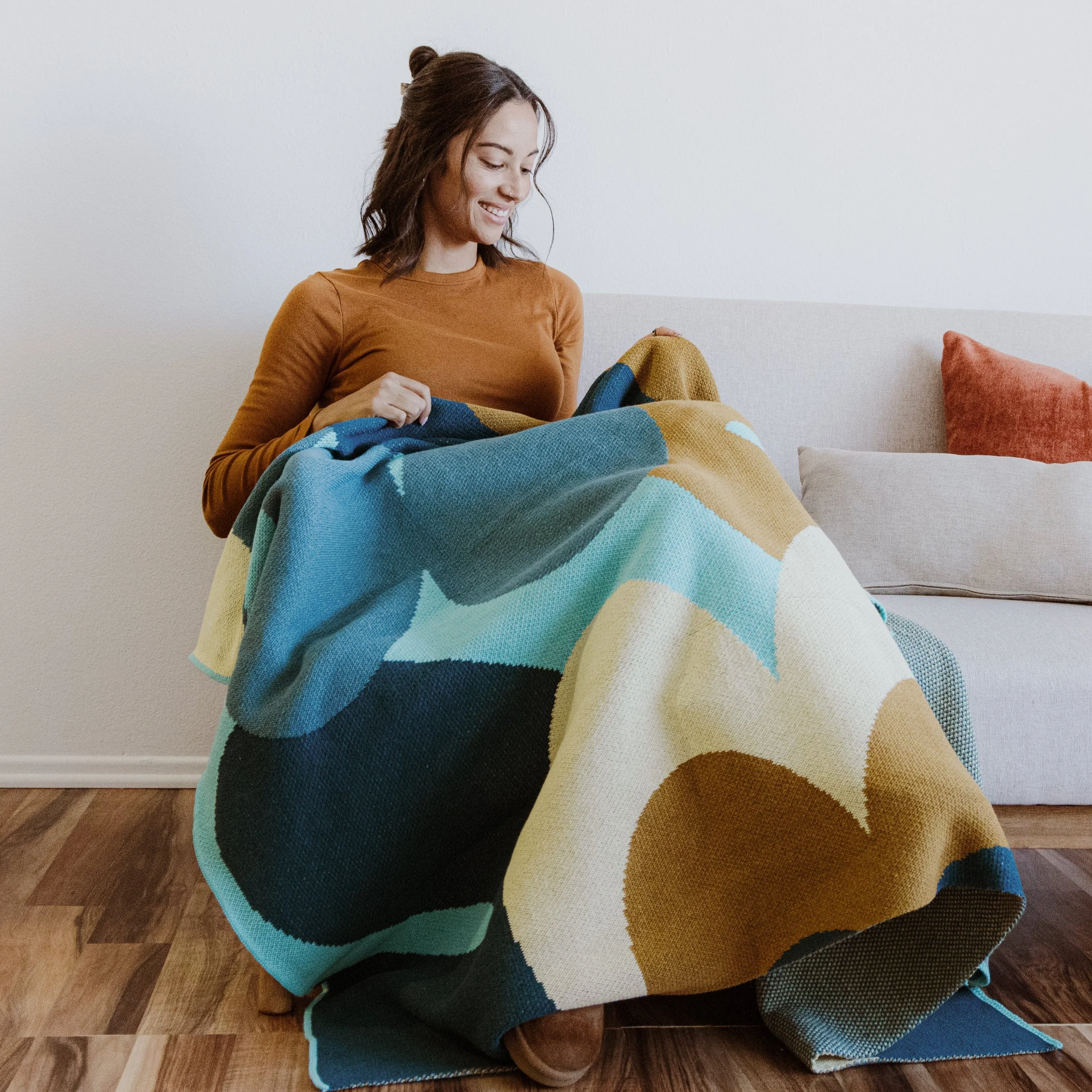 Flourish Throw - Image 4