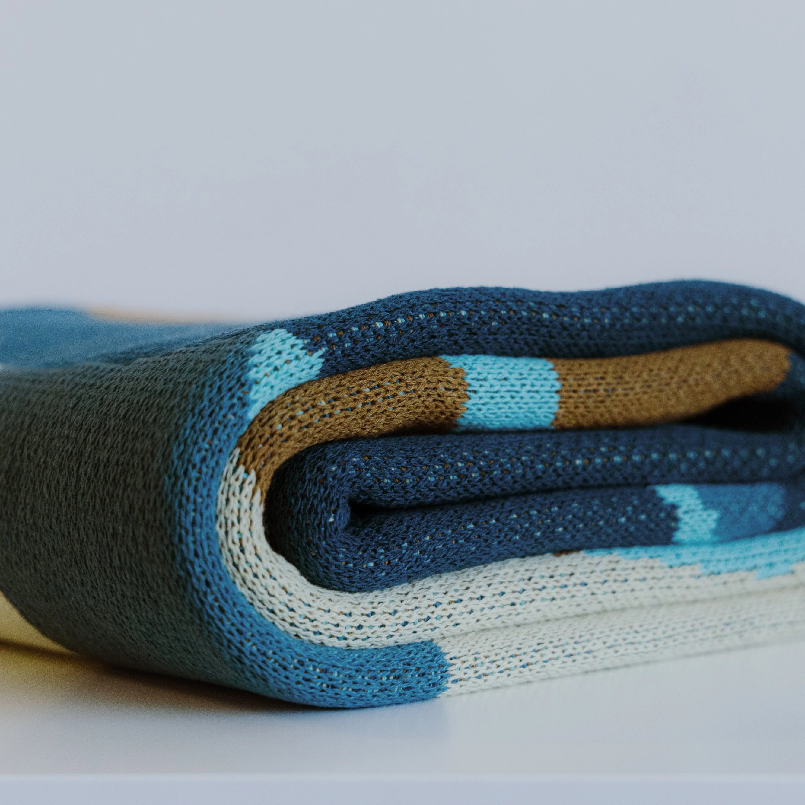 Flourish Throw - Image 5