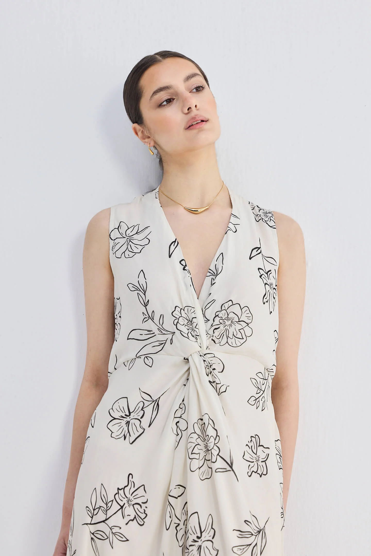 Front Twist Maxi dress in Black Florals - Image 15