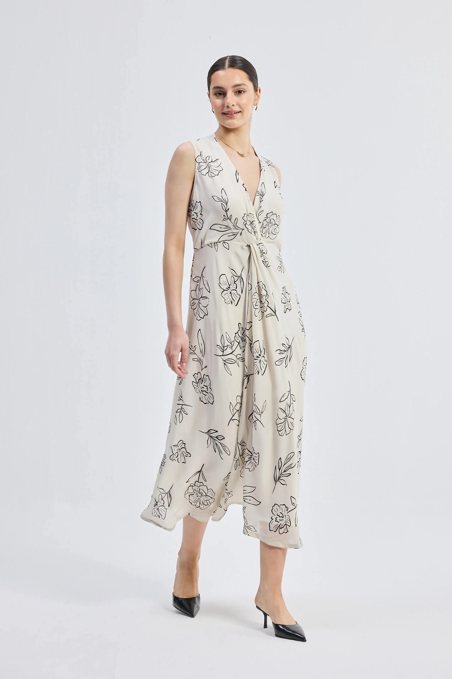 Front Twist Maxi dress in Black Florals - Image 5
