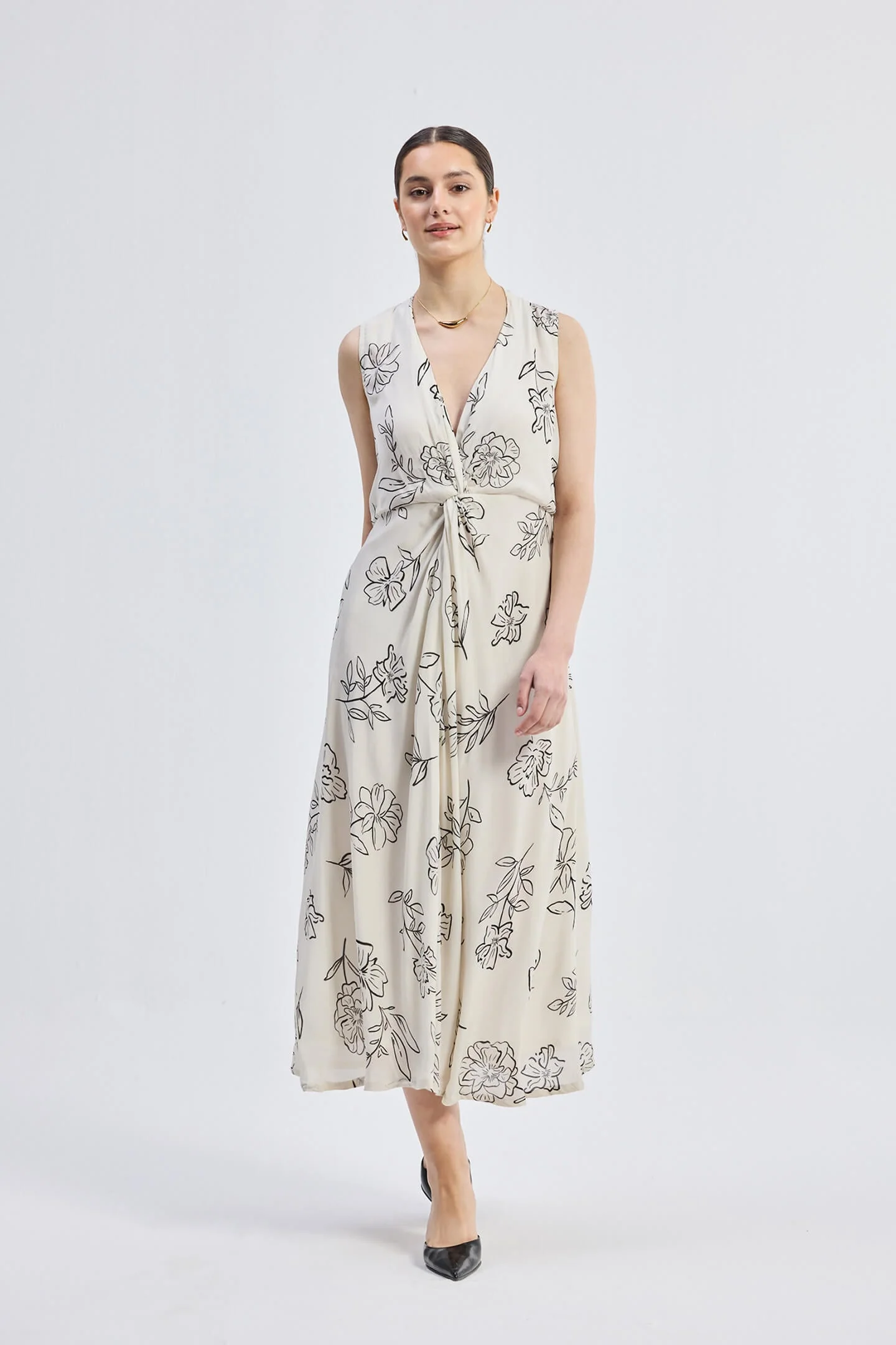 Front Twist Maxi dress in Black Florals - Image 7