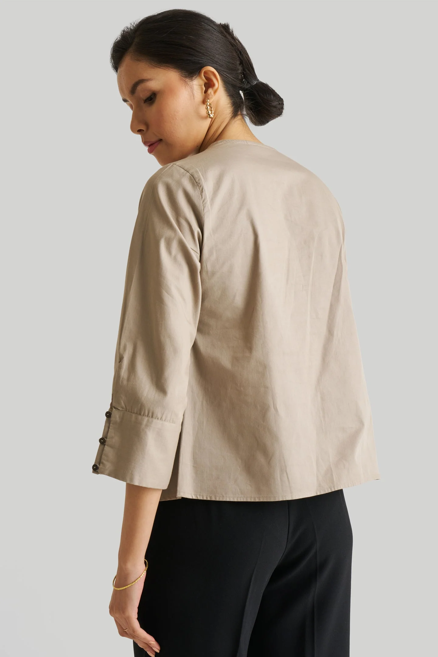 Front Twist Top in Ecru - Image 2