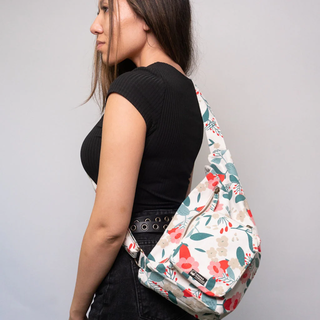Gaia Sling bag - Image 24