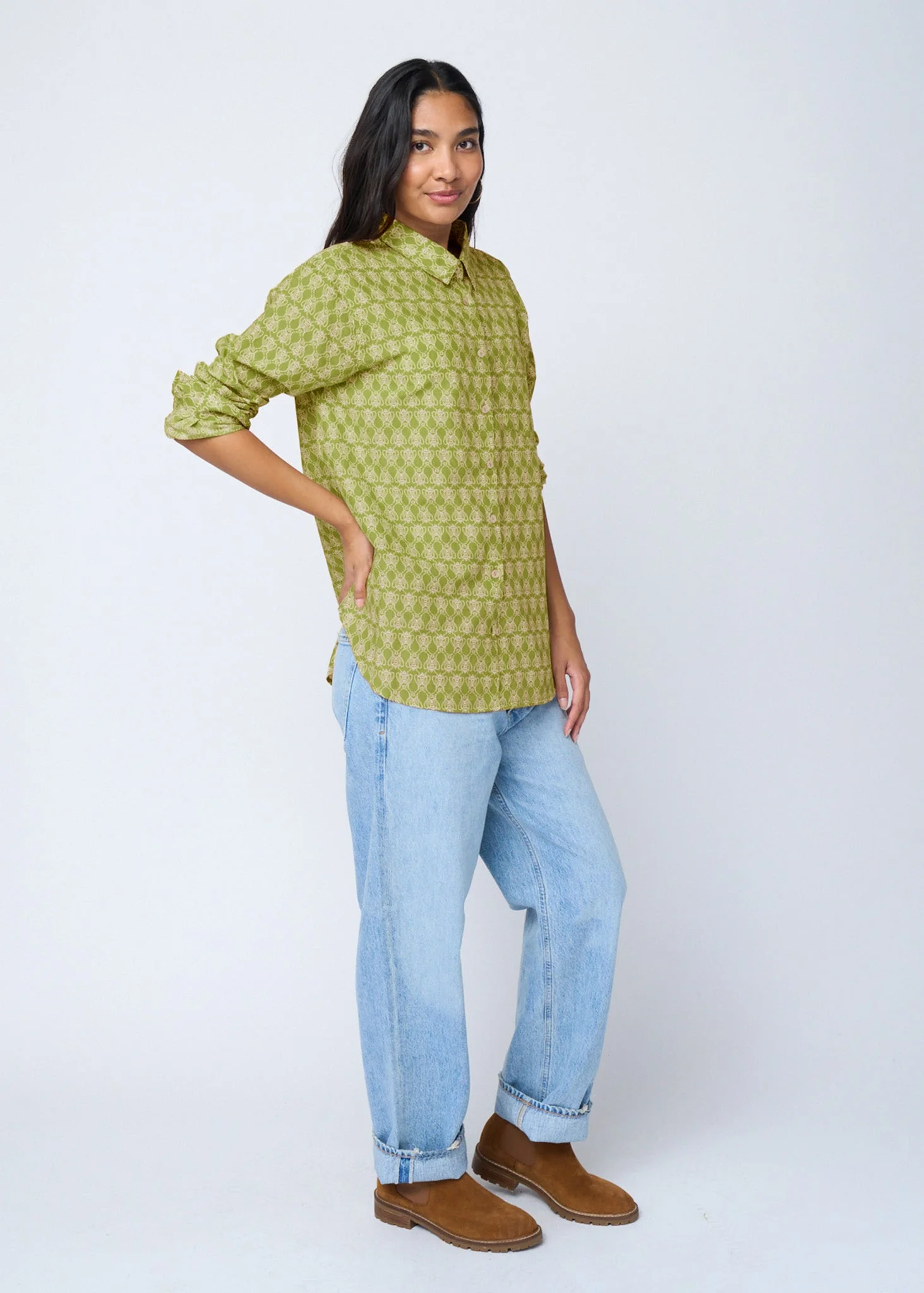 Good Boyfriend Shirt - Bee Happy Olive - Image 4