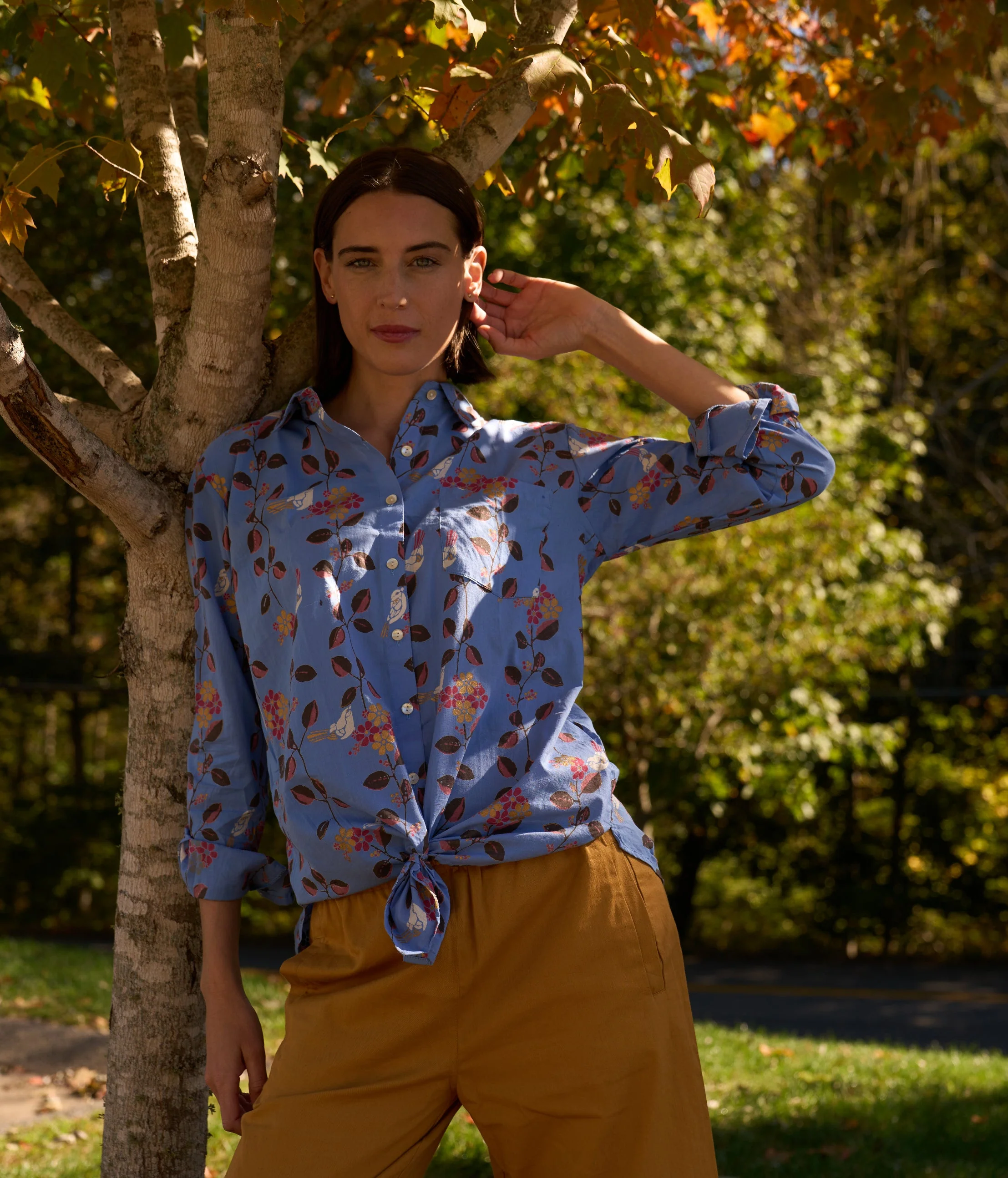 Good Boyfriend Shirt - Birdie On A Vine Cornflower Blue - Image 2