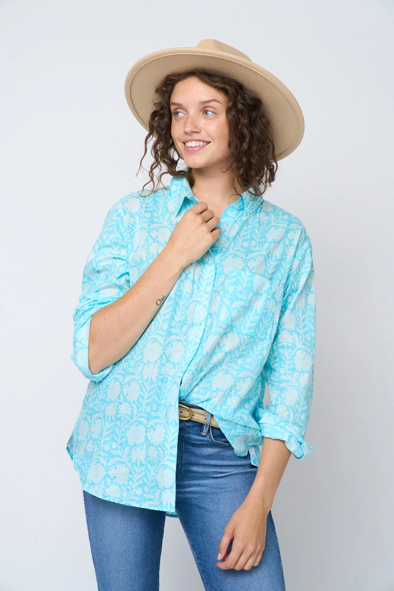 Good Boyfriend Shirt - Capri Floral Cerulean - Image 12