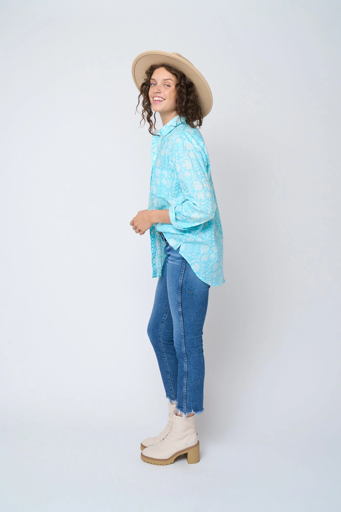 Good Boyfriend Shirt - Capri Floral Cerulean - Image 13