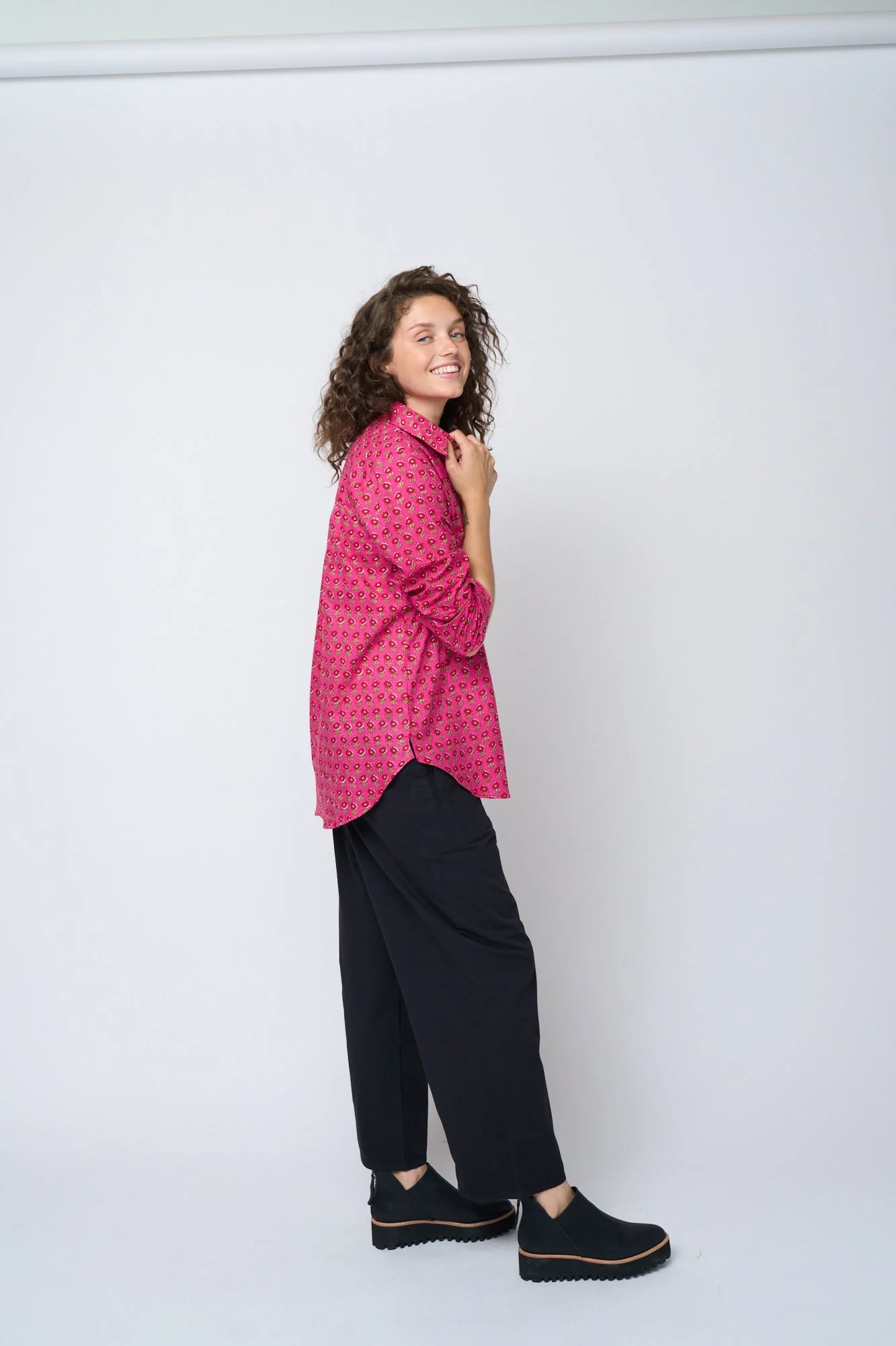 Good Boyfriend Shirt - Emory Floral - Image 8