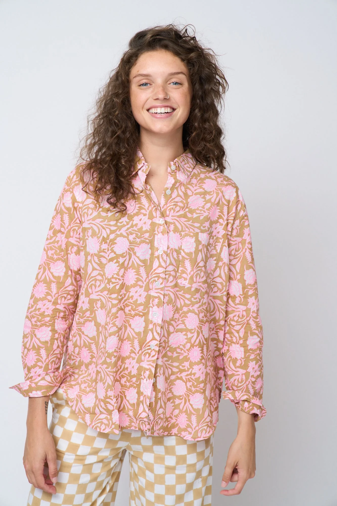 Good Boyfriend Shirt - Floral Escape Baked Clay & Neon Pink - Image 2