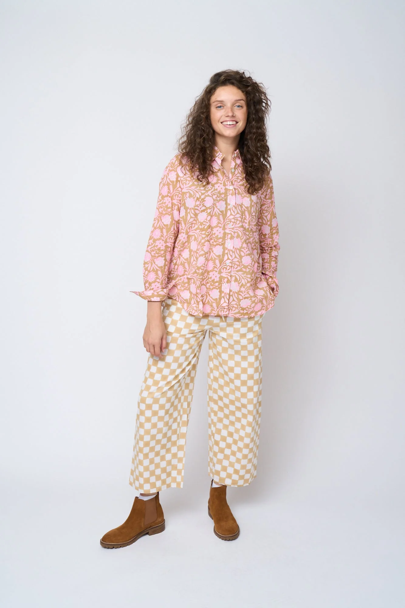 Good Boyfriend Shirt - Floral Escape Baked Clay & Neon Pink - Image 4