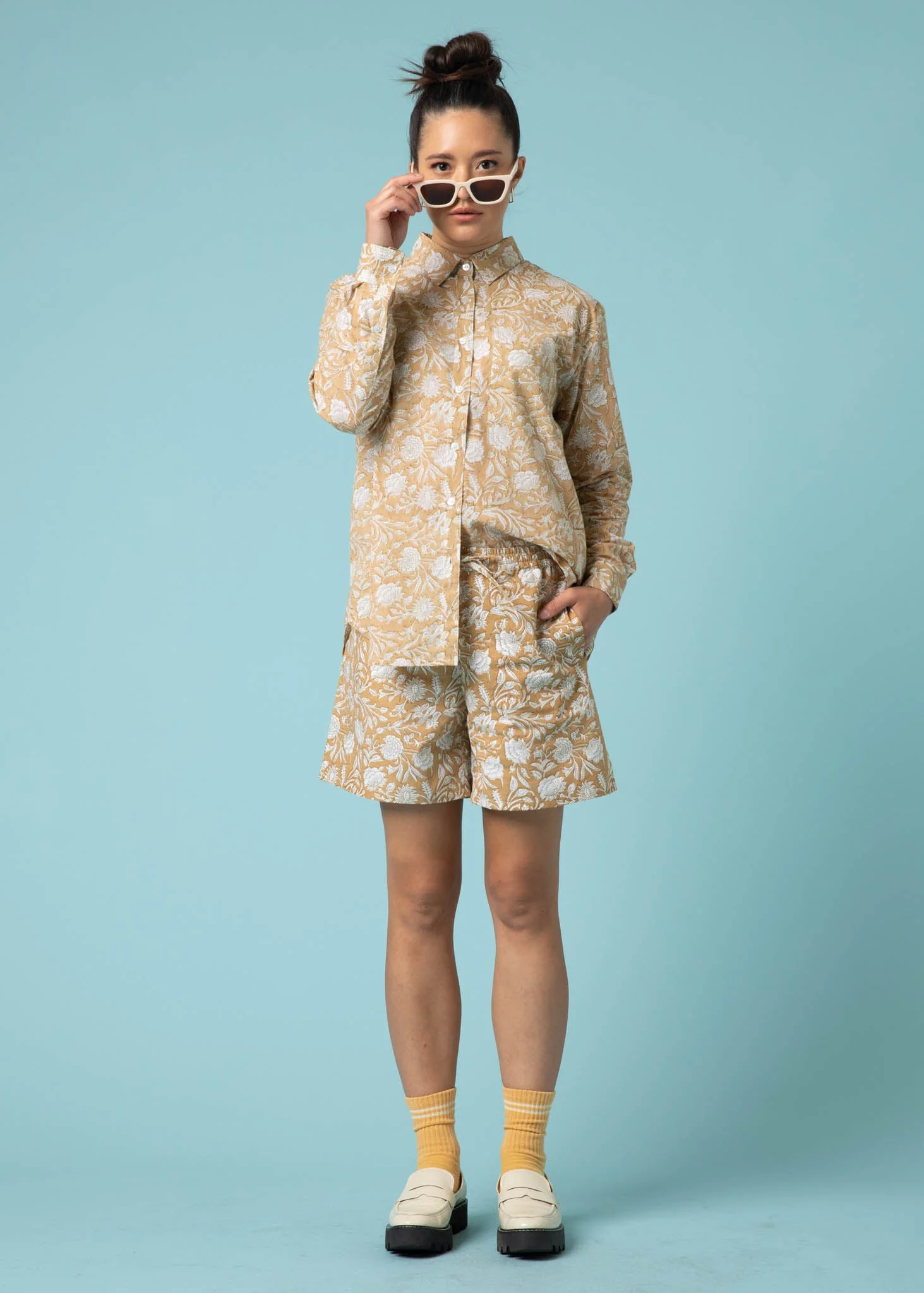 Good Boyfriend Shirt - Floral Escape Baked Clay & Olive Oil - Image 17