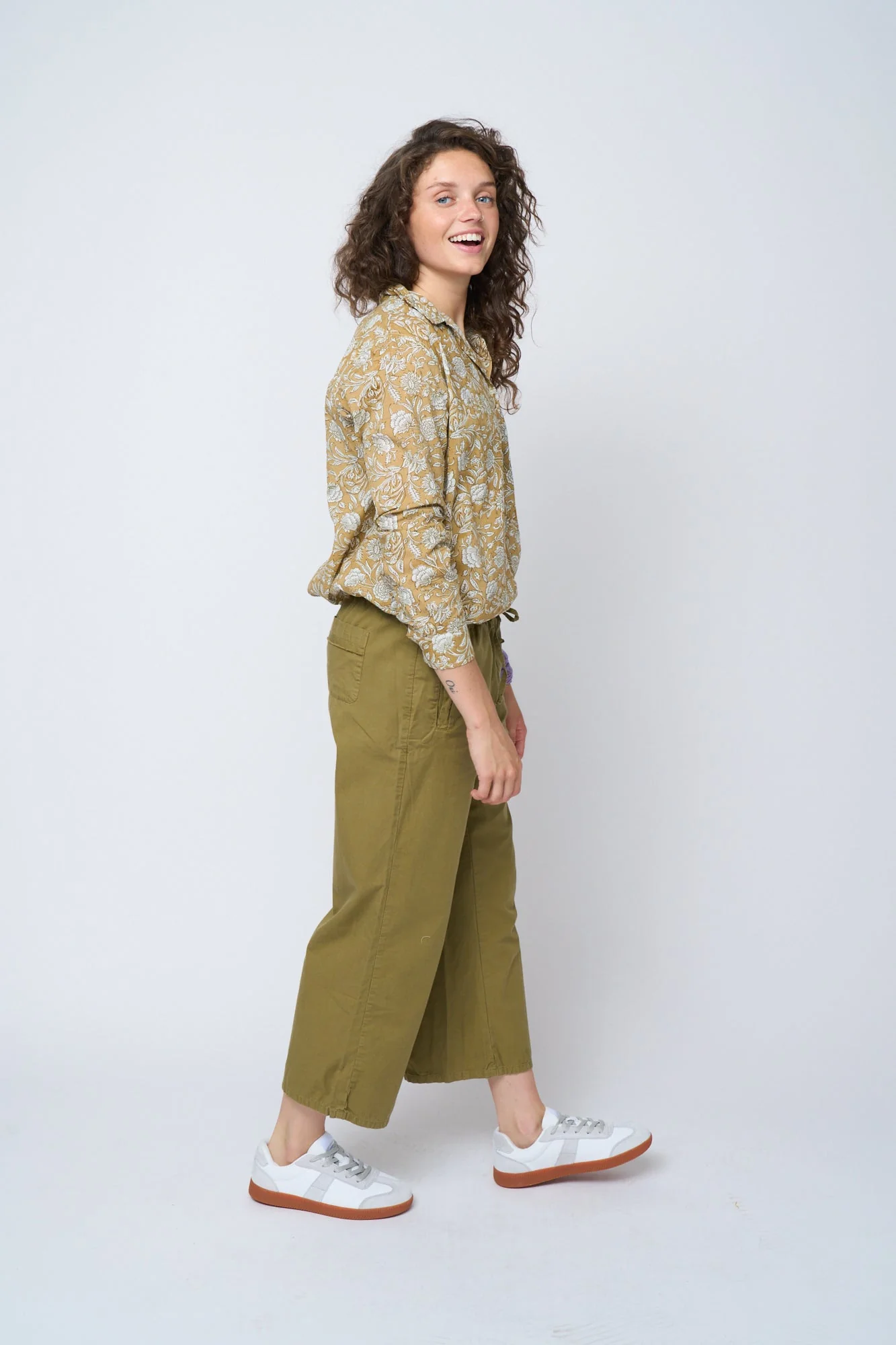 Good Boyfriend Shirt - Floral Escape Baked Clay & Olive Oil - Image 7