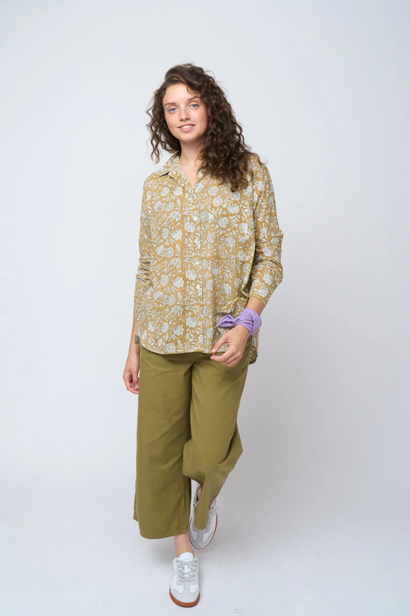 Good Boyfriend Shirt - Floral Escape Baked Clay & Olive Oil - Image 9