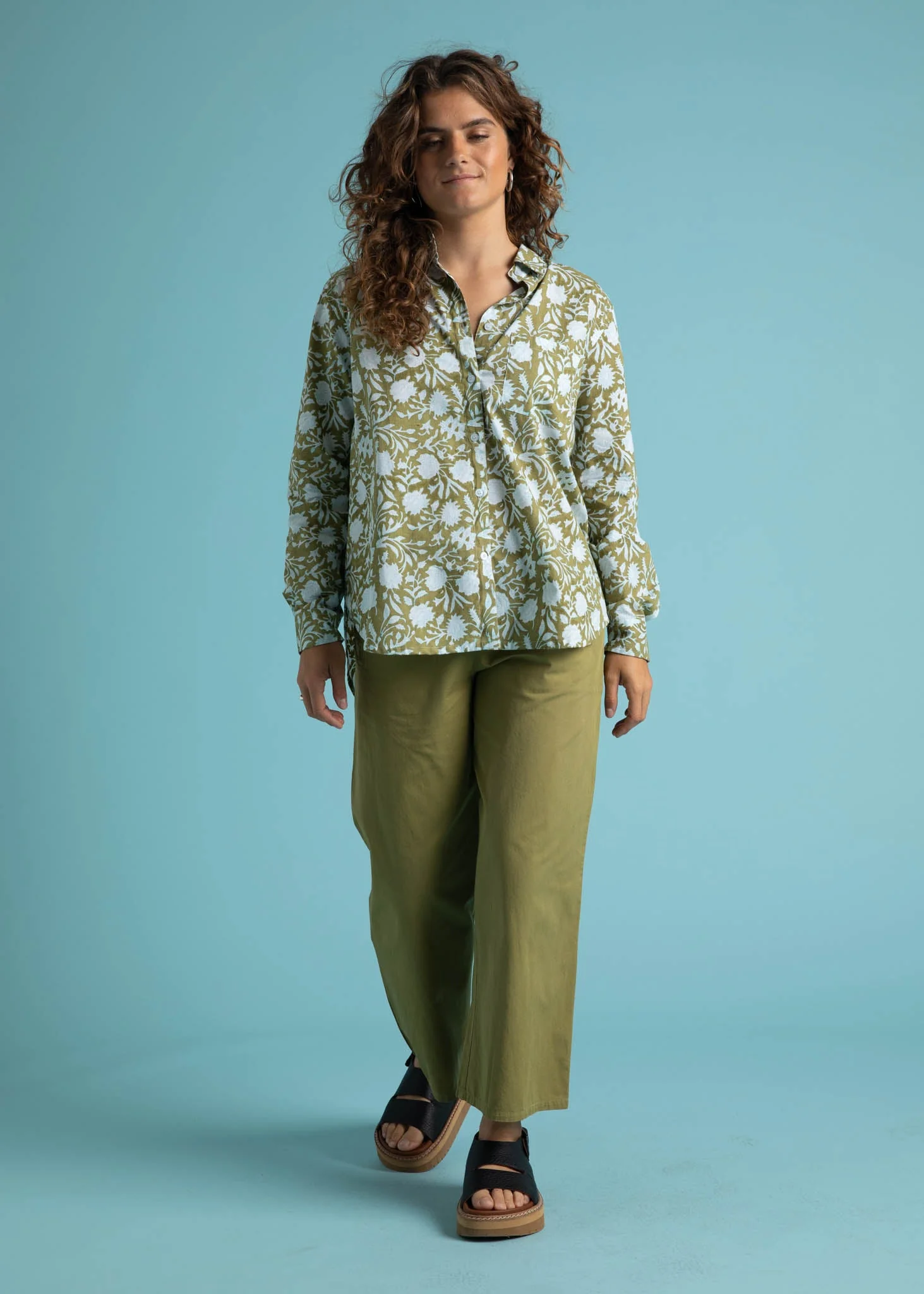 Good Boyfriend Shirt - Floral Escape Olive Oil & Cerulean - Image 11