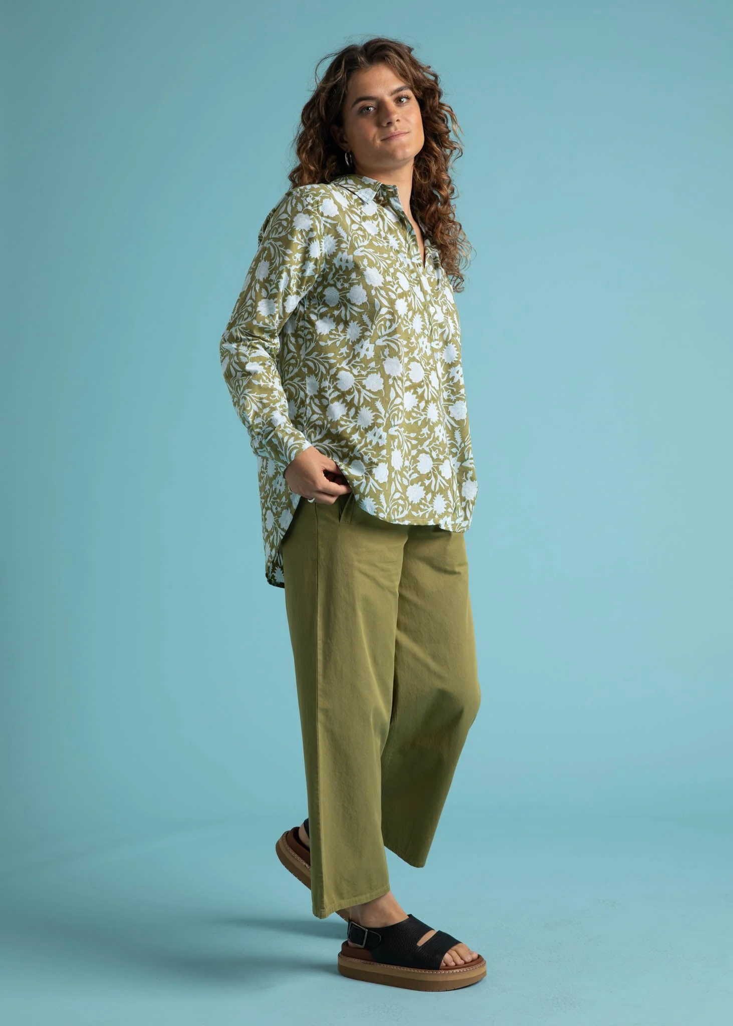 Good Boyfriend Shirt - Floral Escape Olive Oil & Cerulean - Image 13