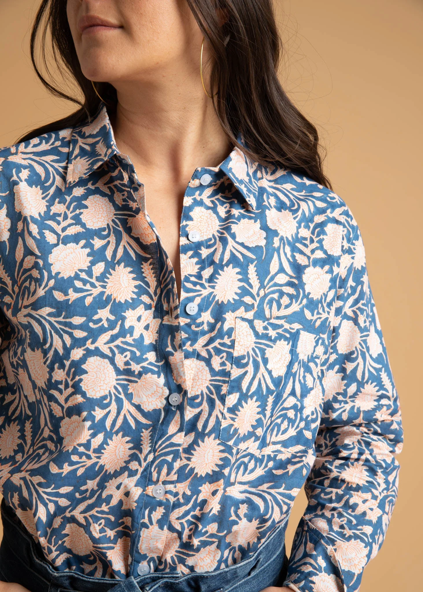 Good Boyfriend Shirt - Floral Escape True Navy & Neon Peach - Image 12