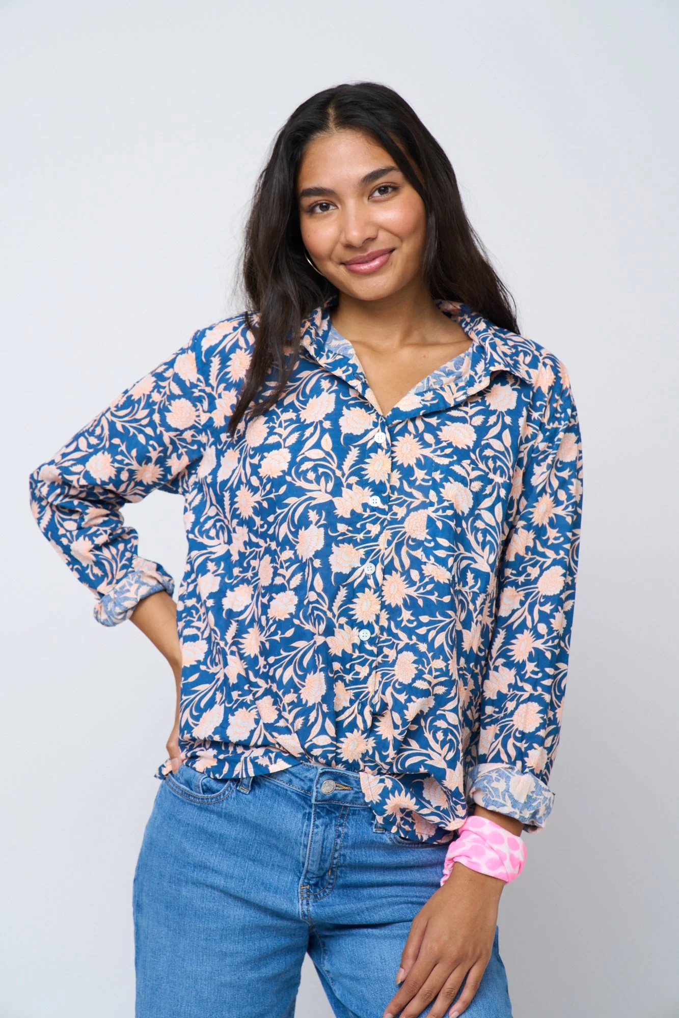 Good Boyfriend Shirt - Floral Escape True Navy & Neon Peach - Image 15
