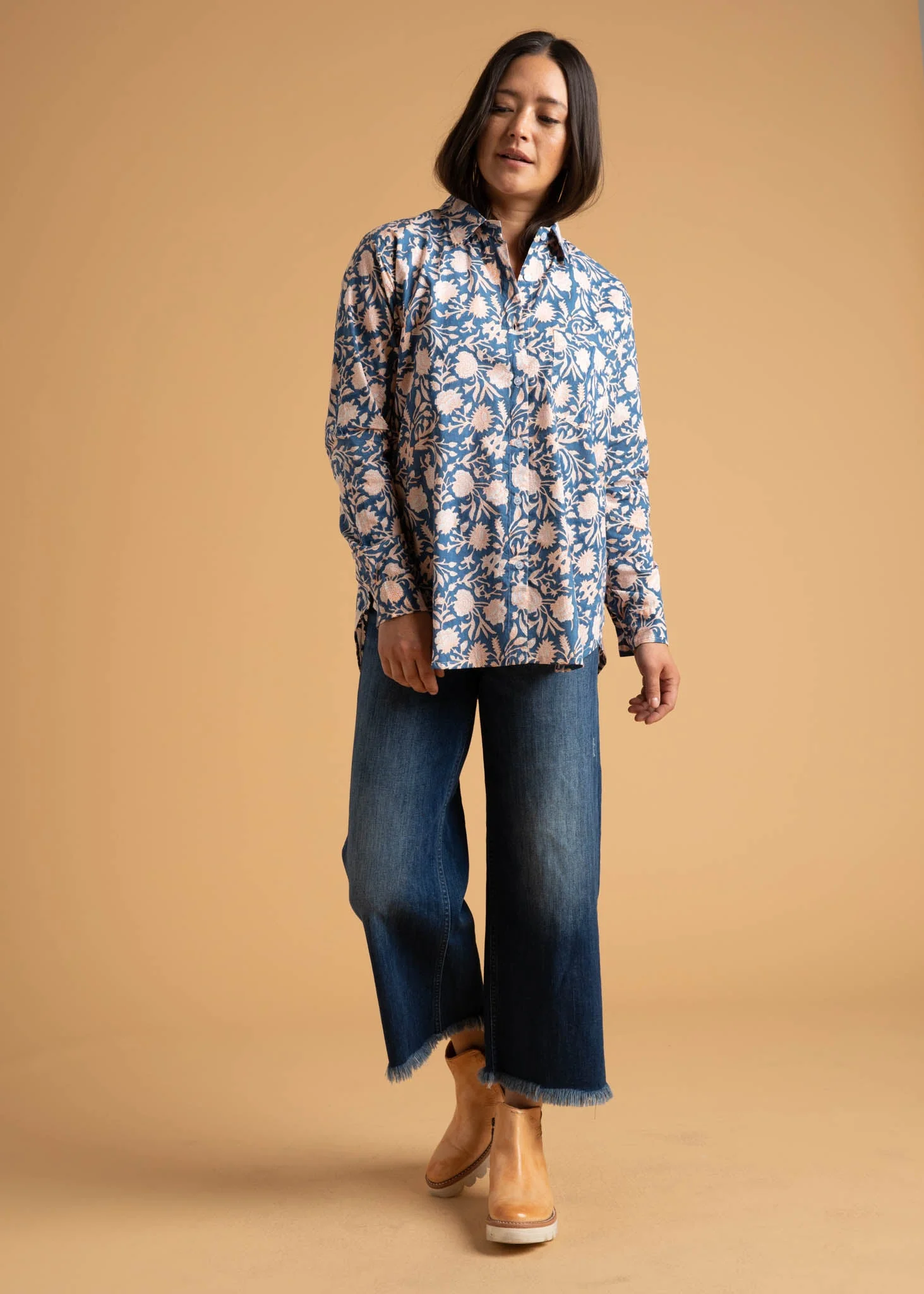 Good Boyfriend Shirt - Floral Escape True Navy & Neon Peach - Image 8