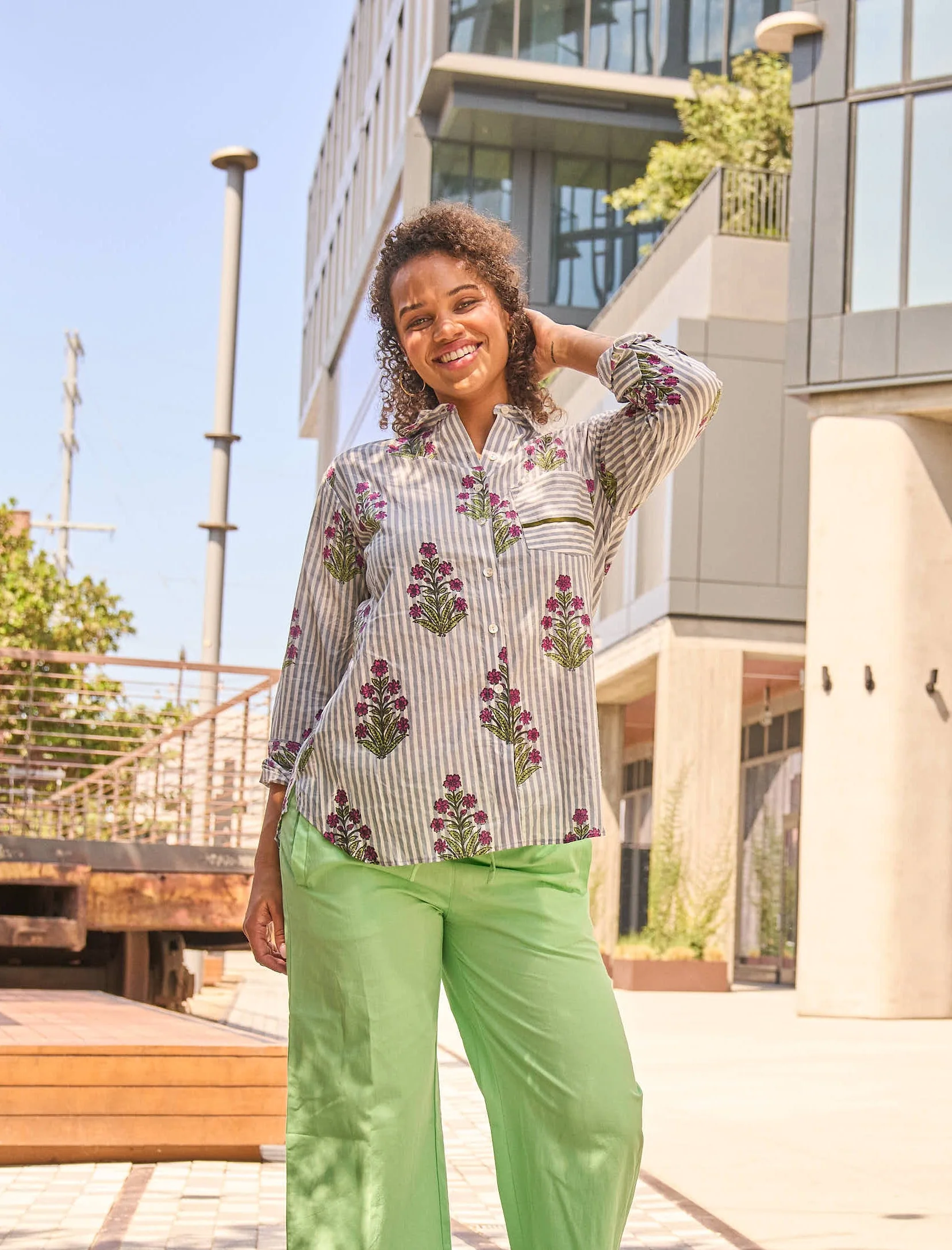 Good Boyfriend Shirt - Palm Cove Floral Dove Grey - Image 5