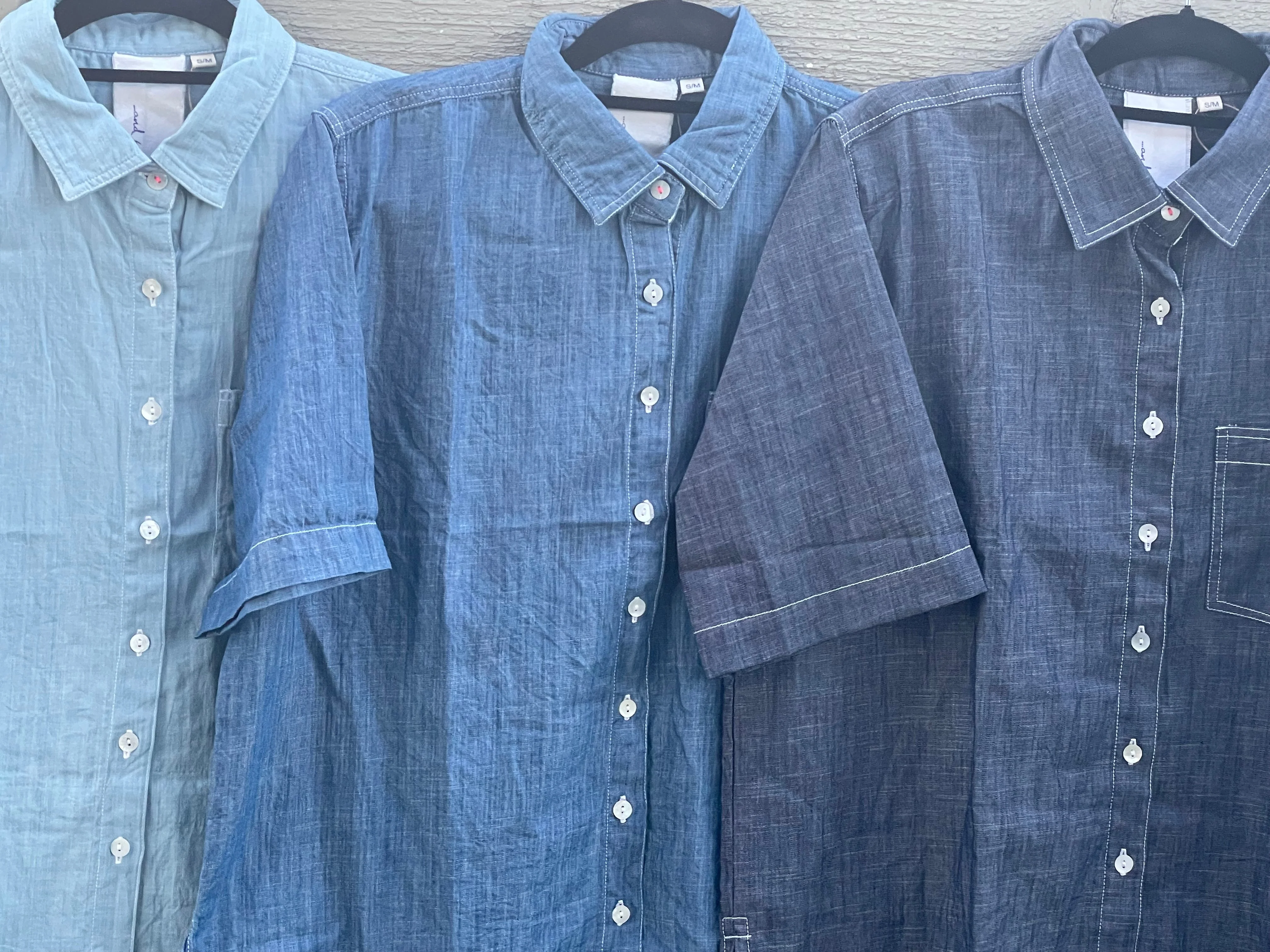 Good Boyfriend Shirt - Short Sleeve Chambray Dark Denim Wash - Image 7