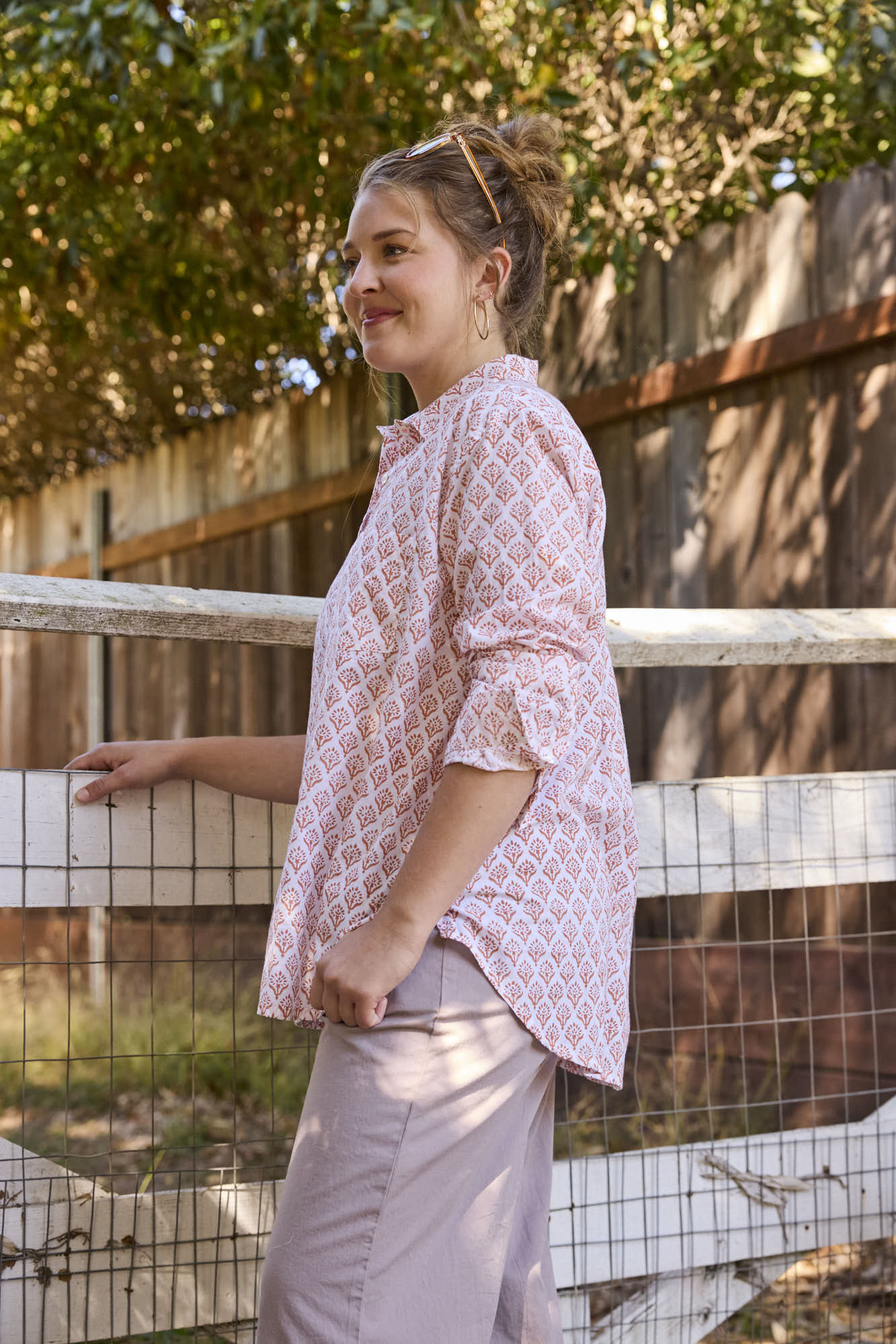 Good Boyfriend Shirt - Sunflower in Desert Flower - Image 5