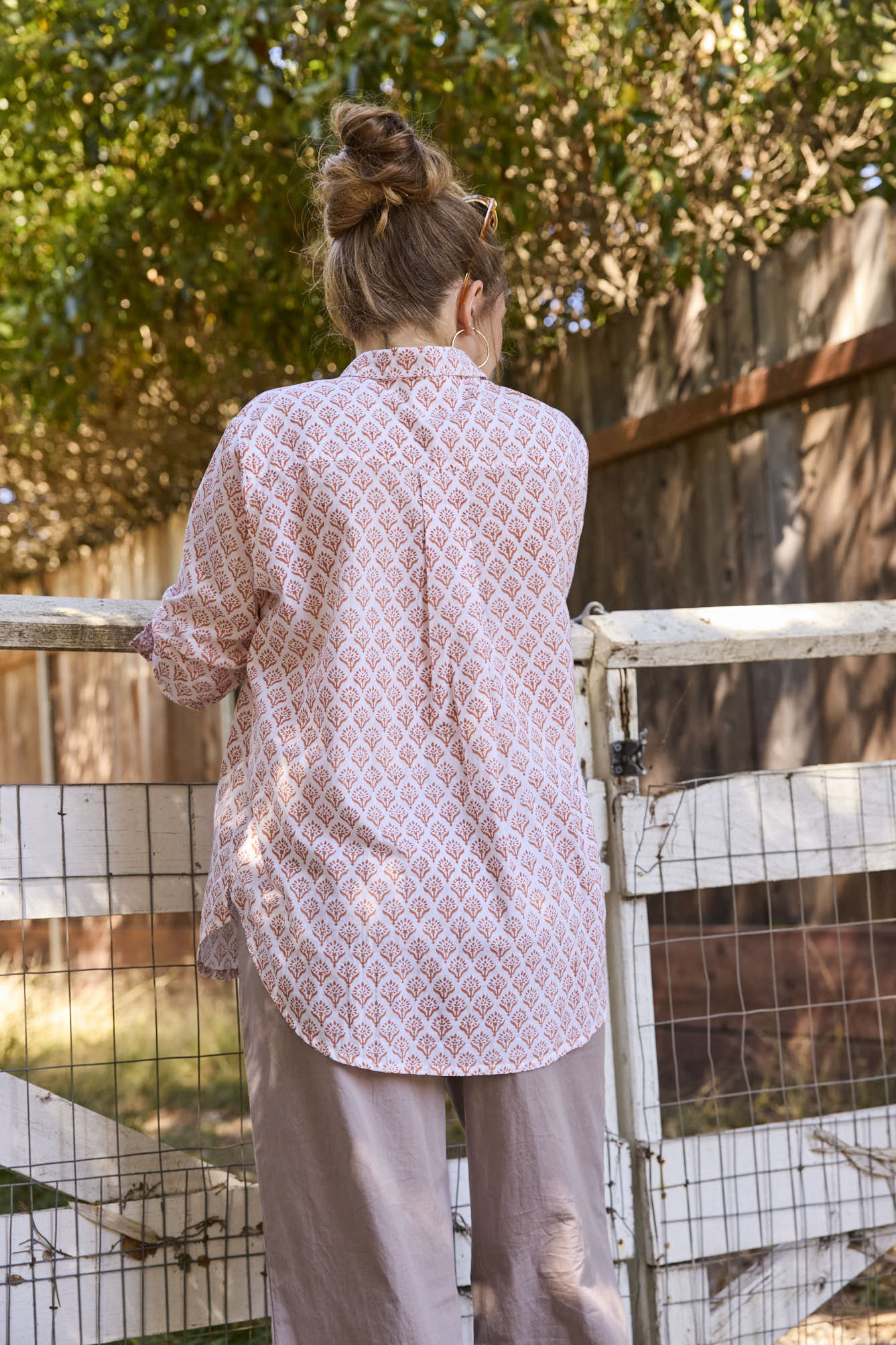Good Boyfriend Shirt - Sunflower in Desert Flower - Image 7