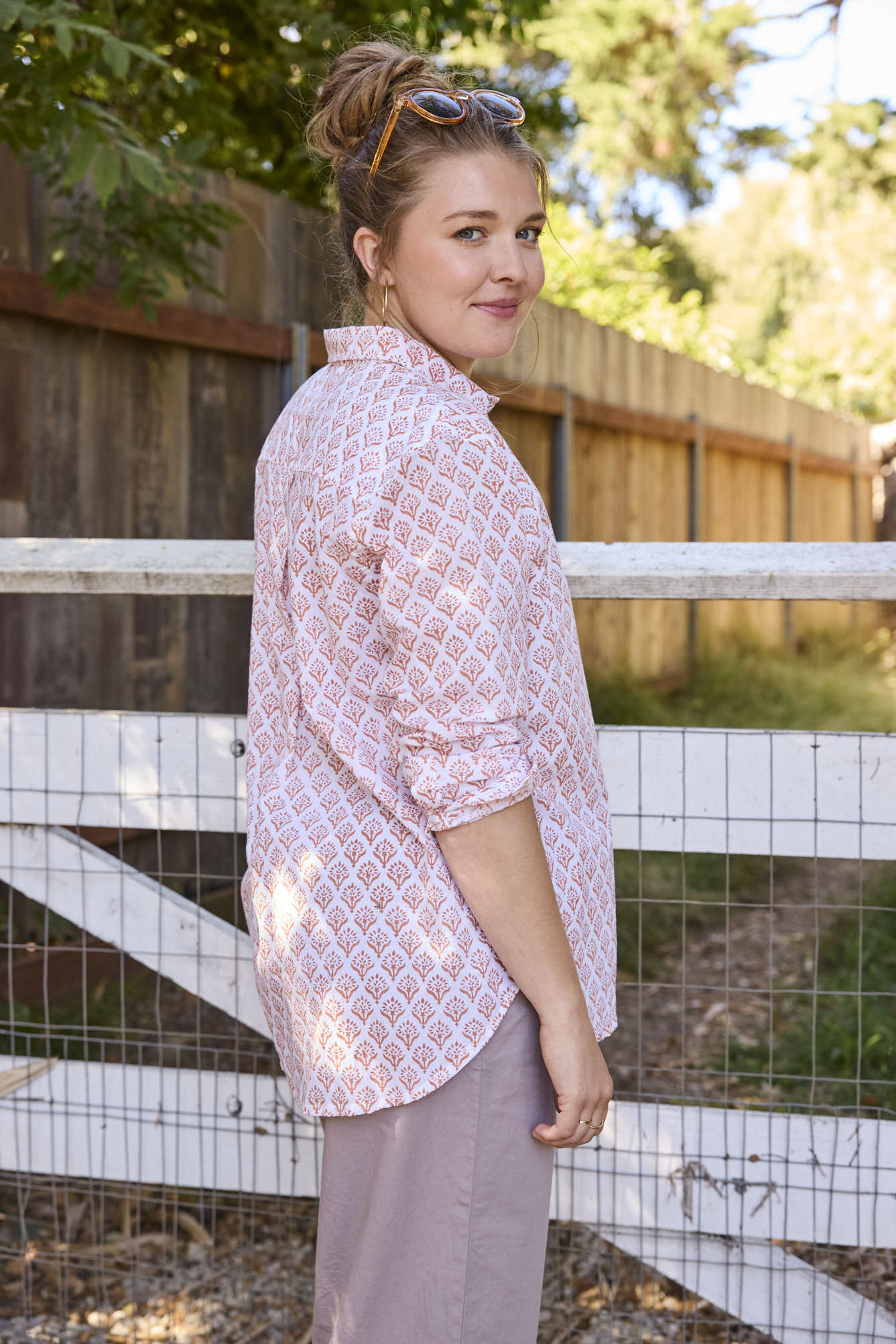 Good Boyfriend Shirt - Sunflower in Desert Flower - Image 8