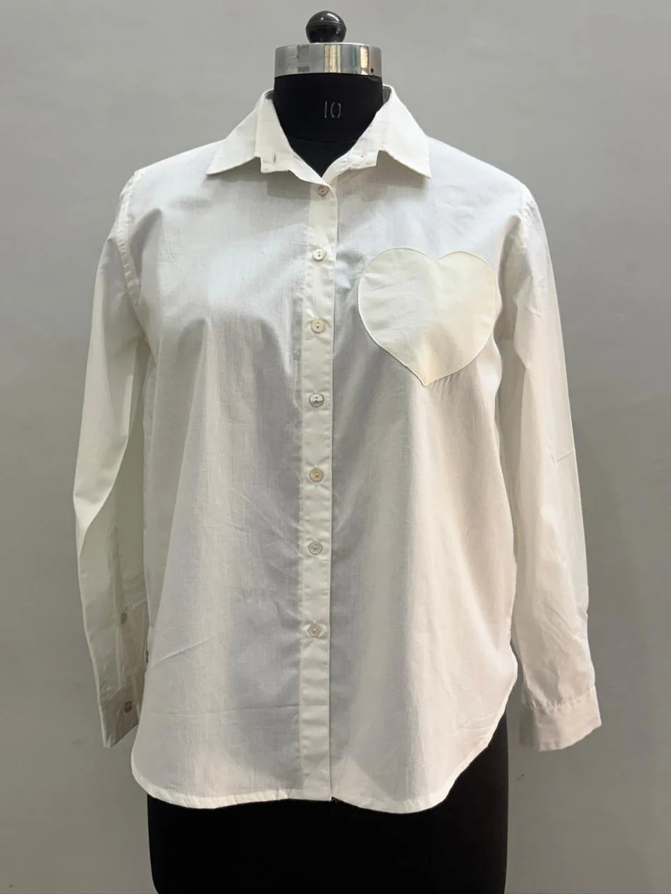 Good Boyfriend Shirt with Heart Pocket Classic White - Image 5