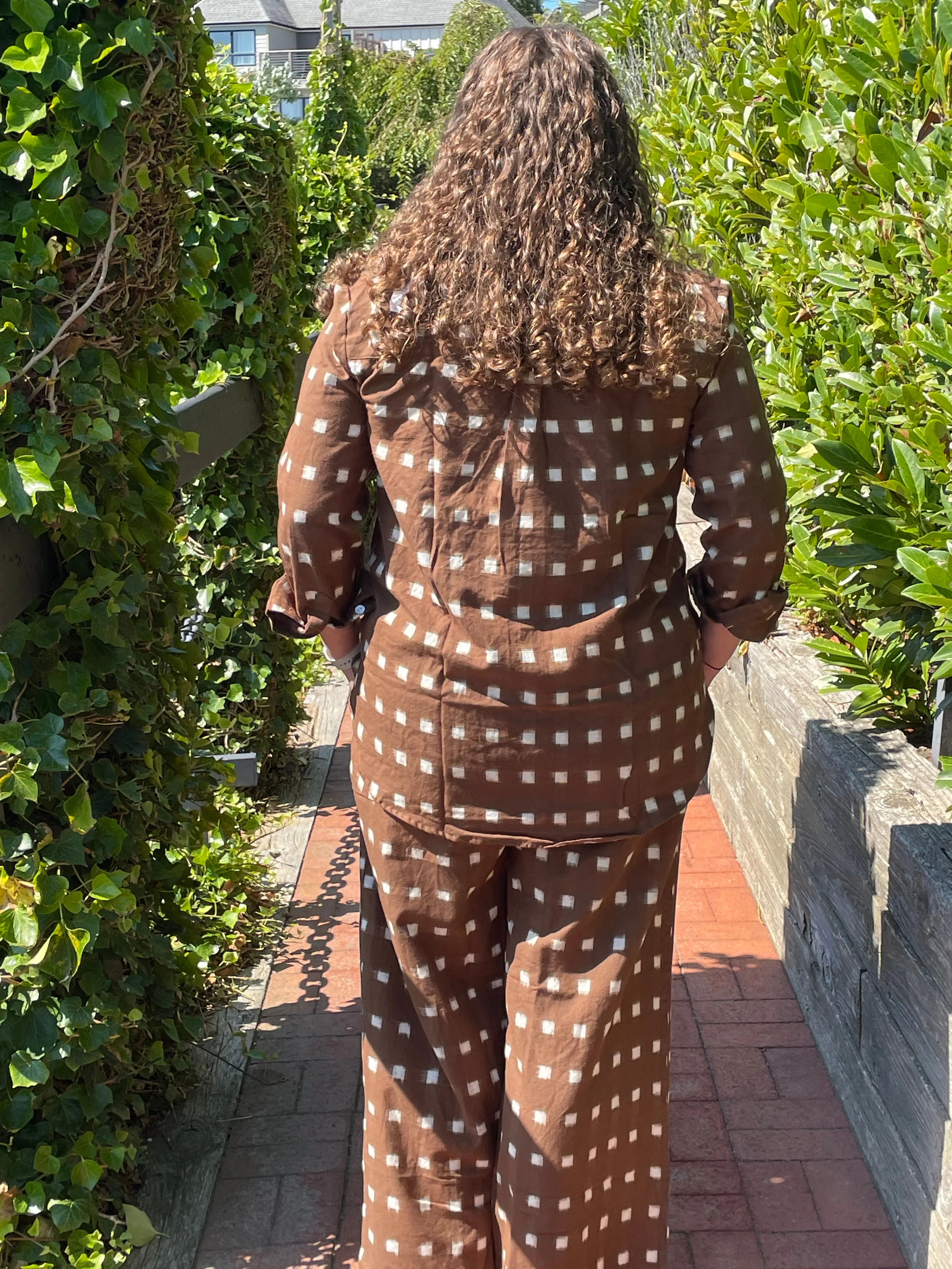 Good Boyfriend Shirt with Mandarin Collar - Ikat Squares Mocha - Image 7