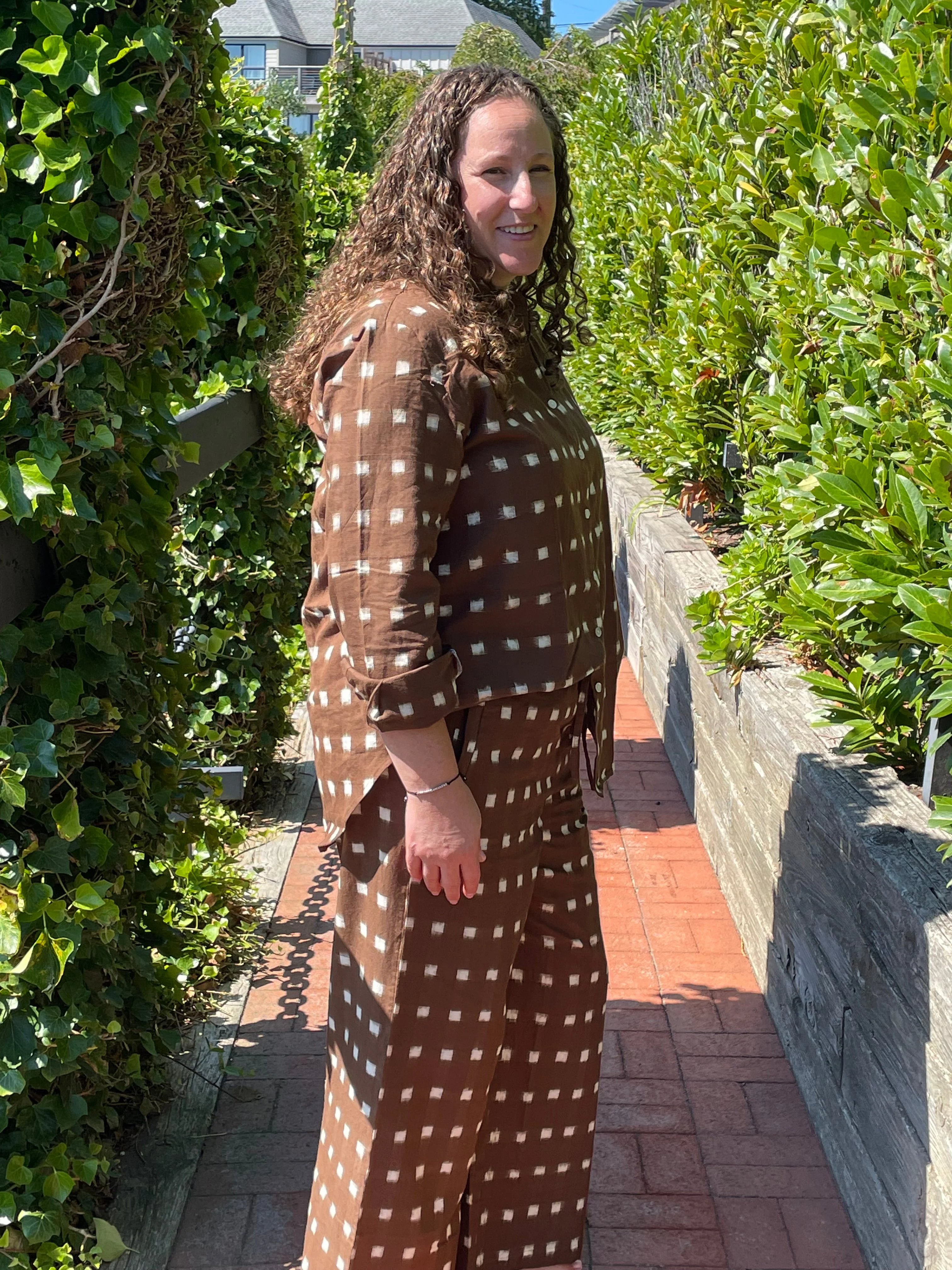 Good Boyfriend Shirt with Mandarin Collar - Ikat Squares Mocha - Image 8