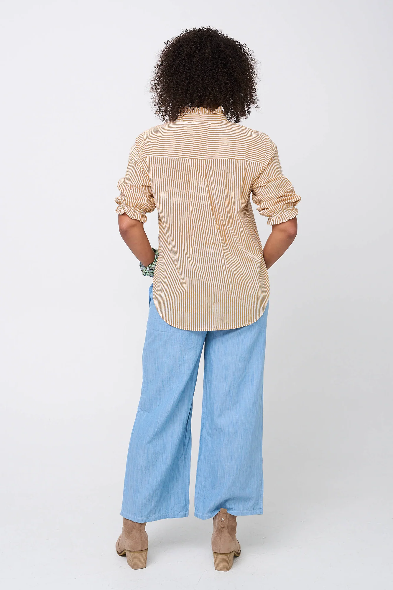 Good Girlfriend Shirt with Ruffle Trim Menswear Stripe Mocha - Image 3
