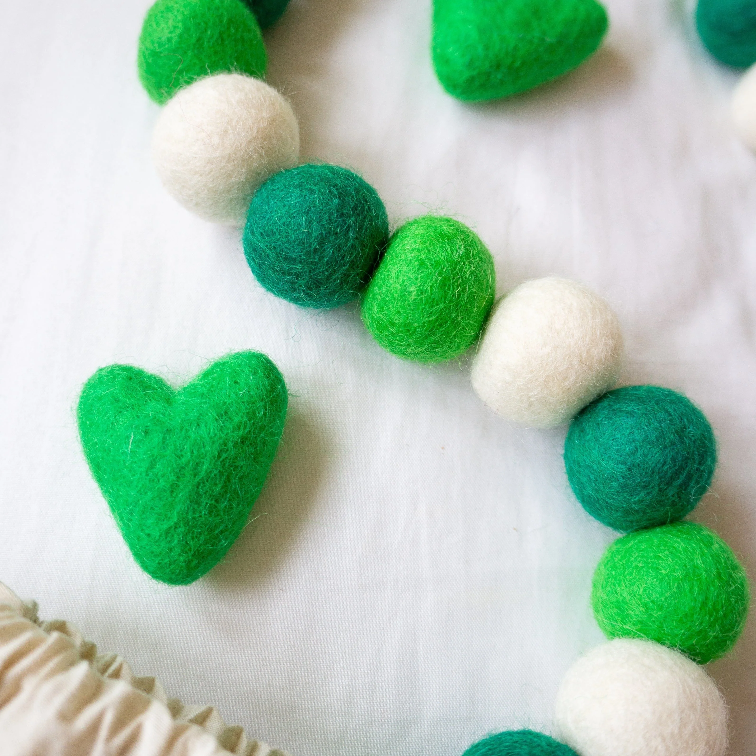 Green Leprechaun St. Patrick's Day - Eco Garland - Image 4