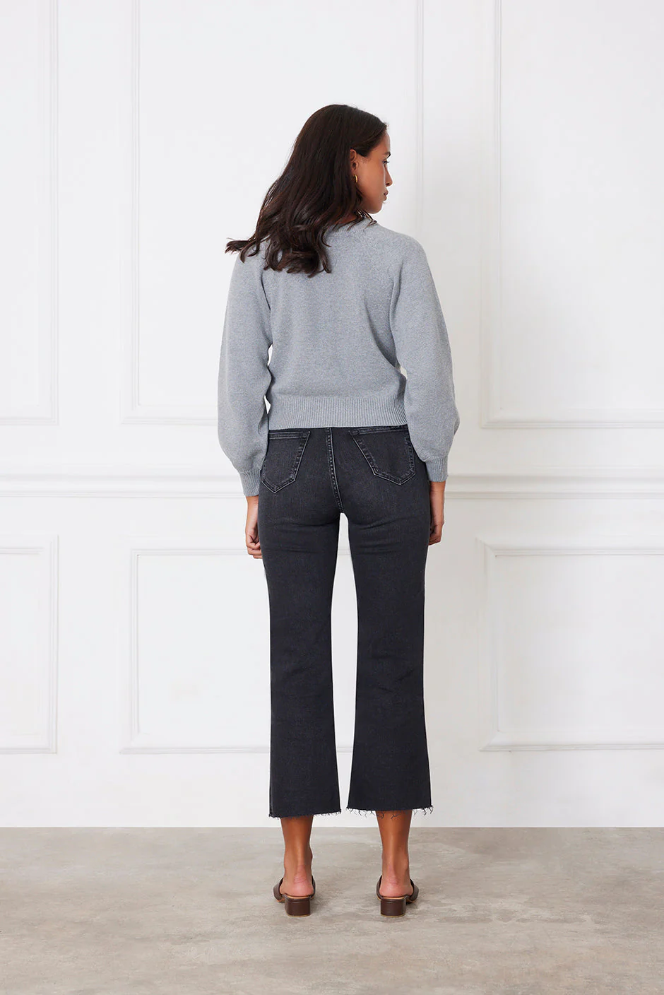 Greta Cardigan in Heather Grey - Image 4