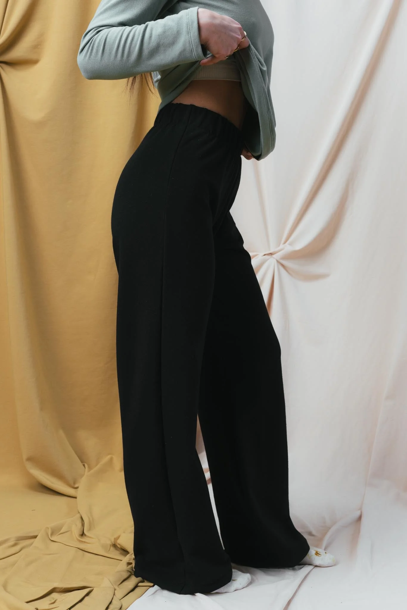 Greta Pant in Licorice - Image 4