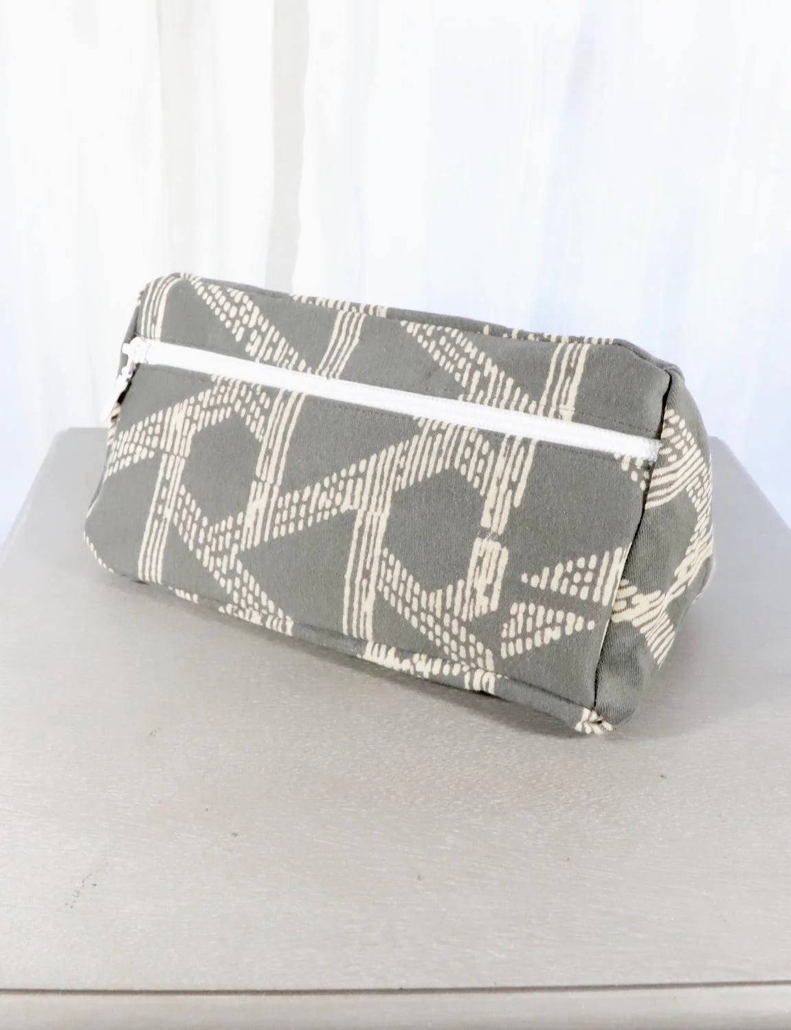 Grey Toiletry Bag- Triangles or Floral - Image 4