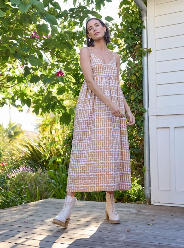 Hamptons Dress - Messy Dot Baked Clay - Image 7