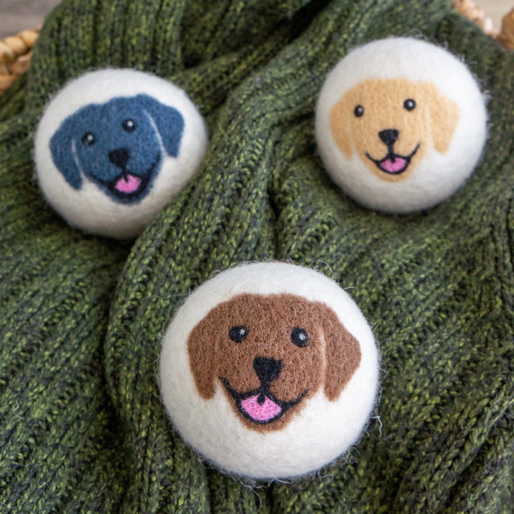 Happy Dogs - Image 2