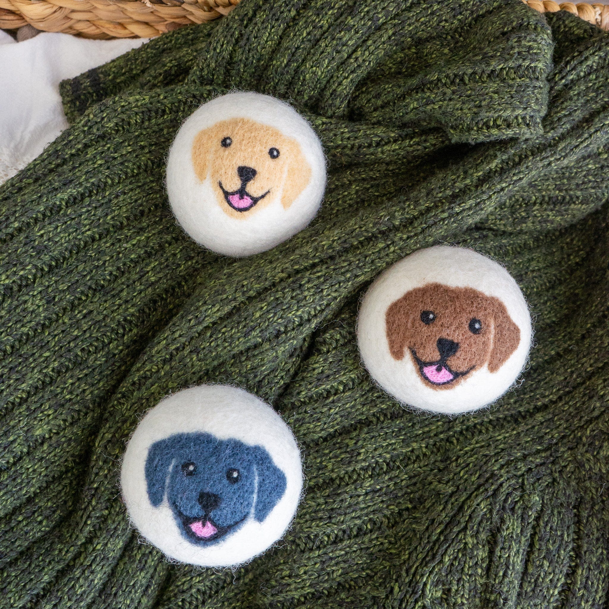 Happy Dogs - Image 5