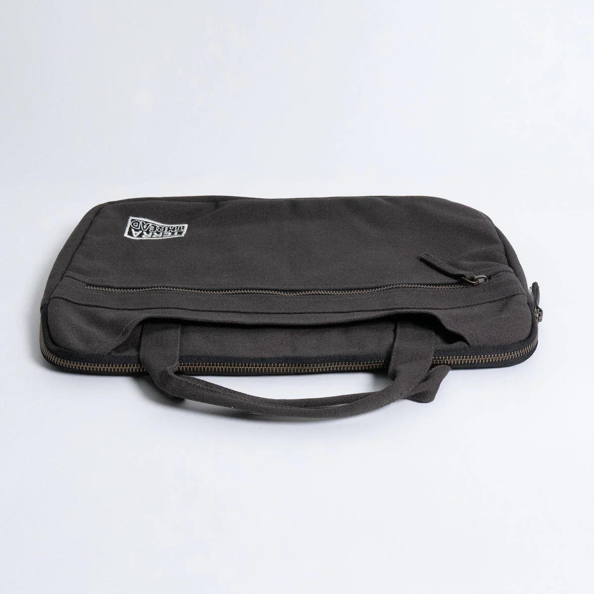 Hasta Laptop Sleeve with handles - Image 13