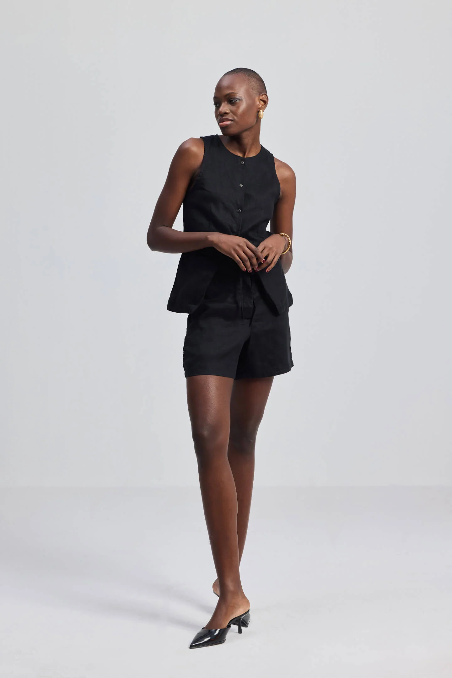Hemp Vest Jacket in Black - Image 9