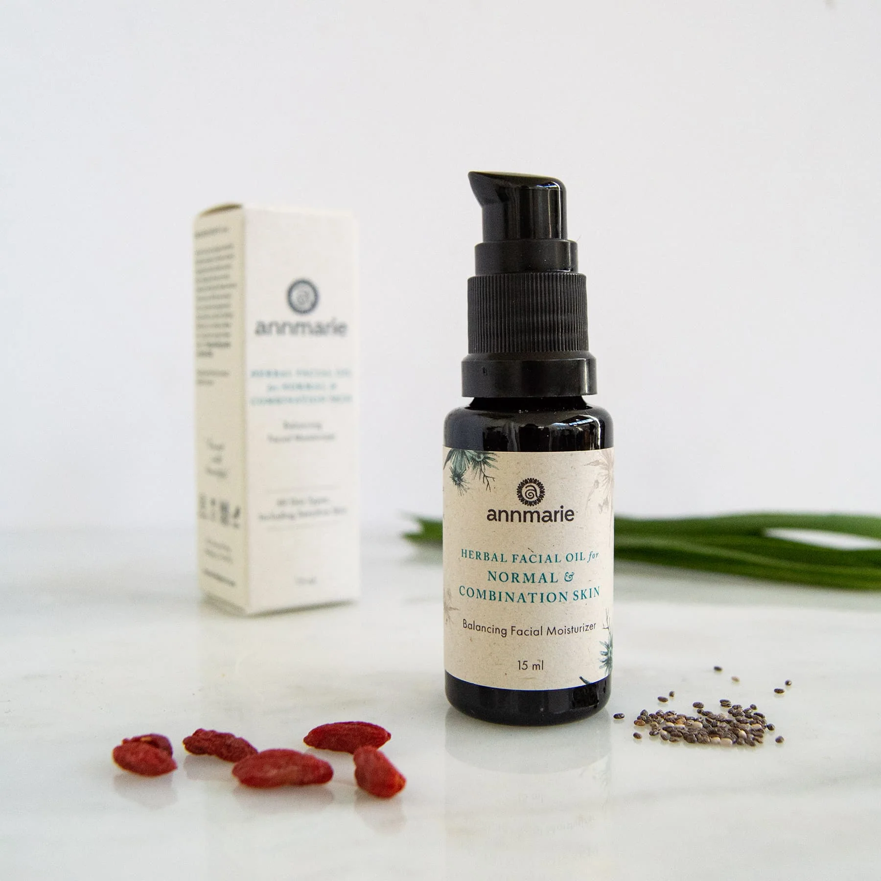 Herbal Facial Oil for Normal & Combination Skin (15ml) - Image 7