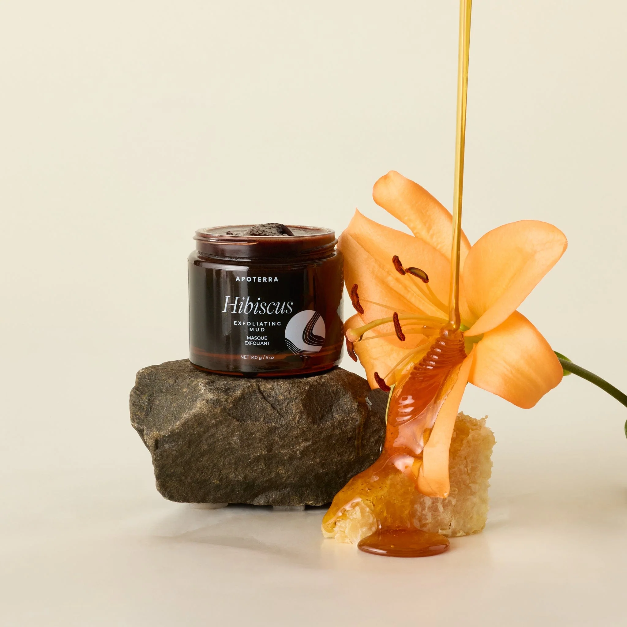 Hibiscus Exfoliating Mud - Image 7