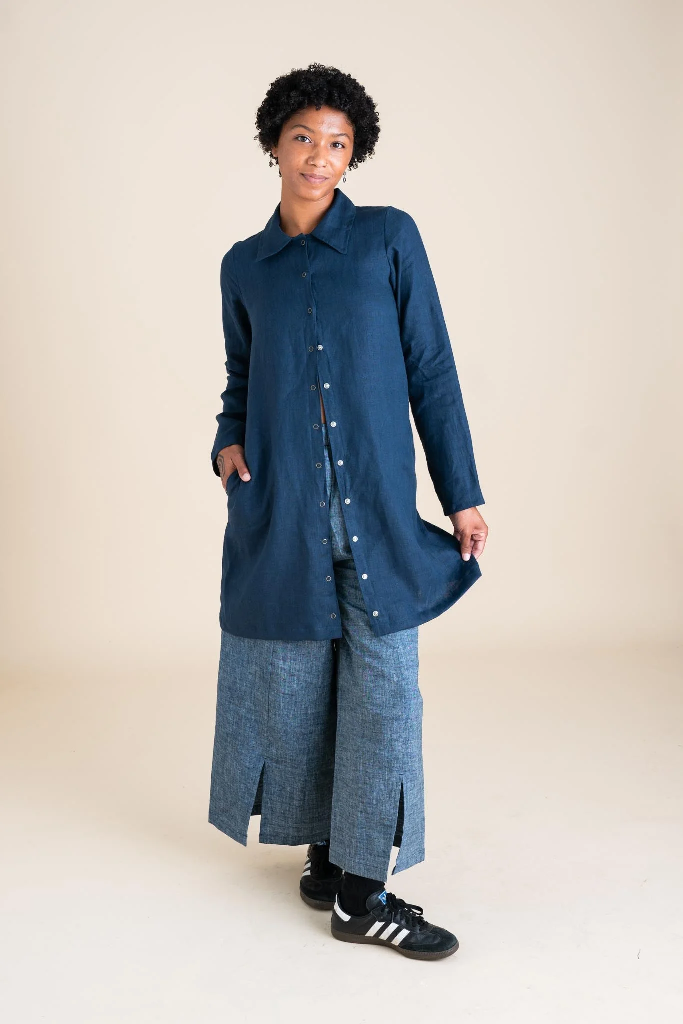 Highland Jacket in Navy - Image 2