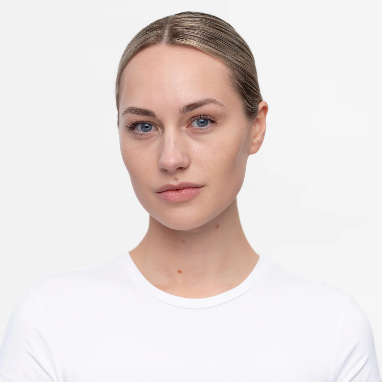 Hydra Soft Mineral Foundation - Image 34