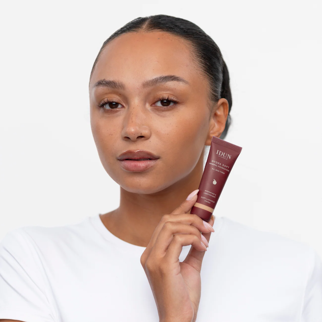 Hydra Soft Mineral Foundation - Image 40