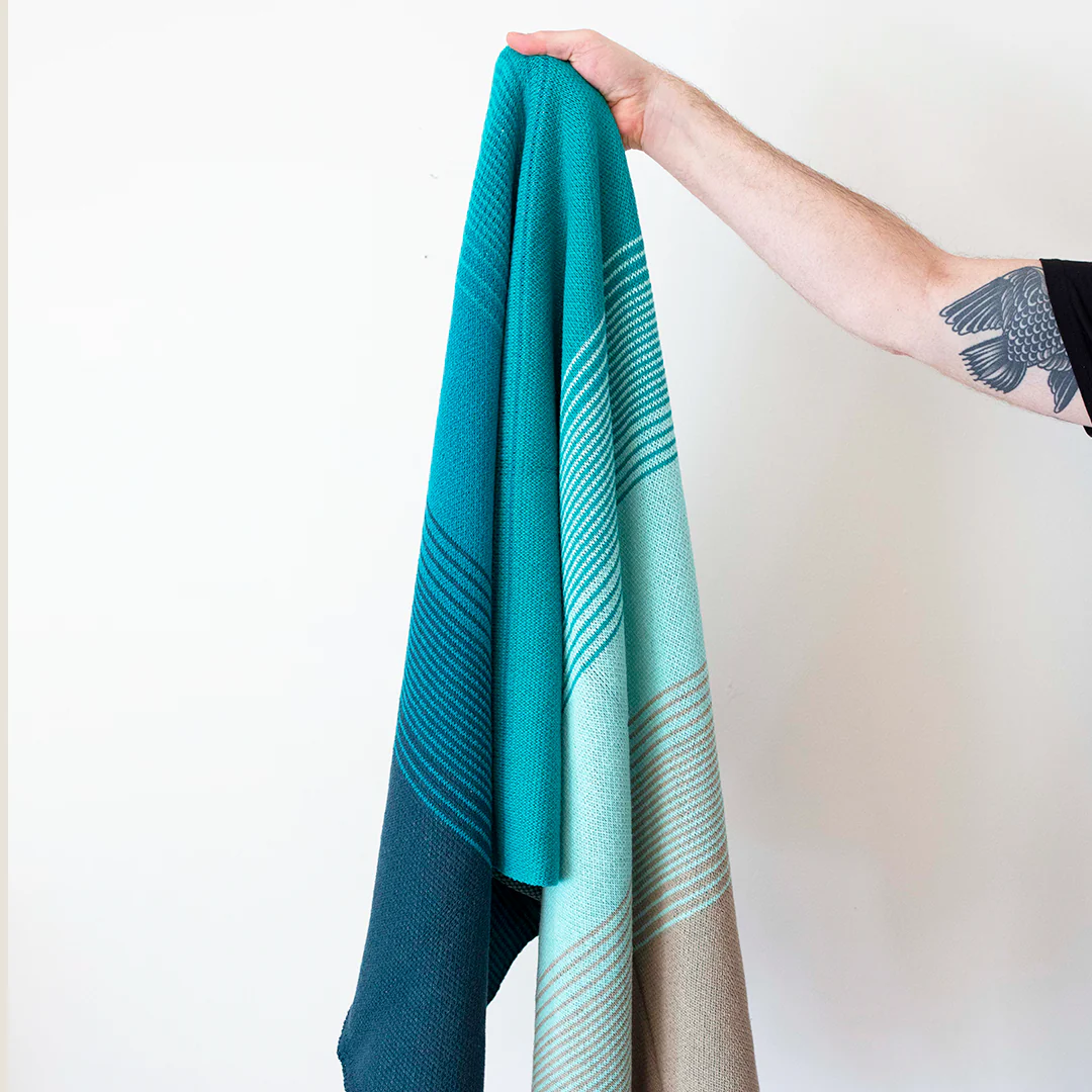 Isla Ombré Throw - Image 3